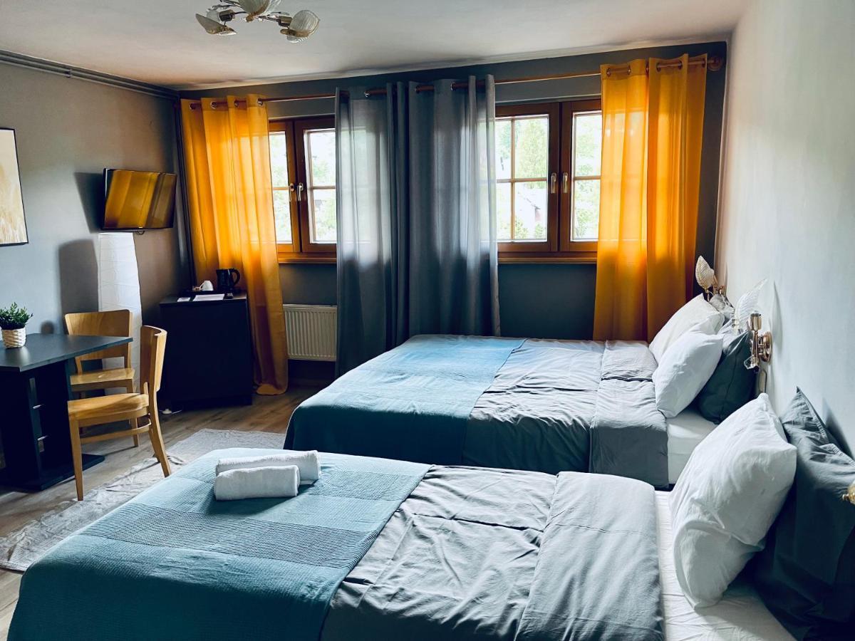 Hotel Skalny Dworek *